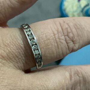 10k white gold and natural Diamond Band 1/2 cttw